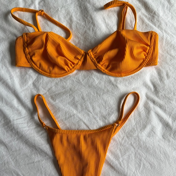Princess Polly Bikini - Picture 1 of 3